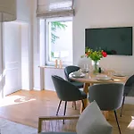 Kapitaenshaus Friedrich Franz - Premium 200 Meter Vom Und Alten Strom شقة