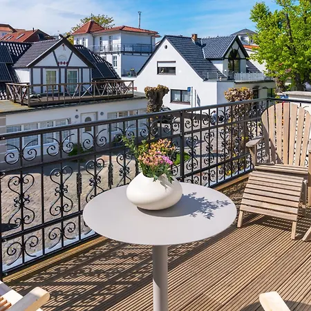 Apartment Kapitaenshaus Friedrich Franz - Premium 200 Meter Vom Und Alten Strom