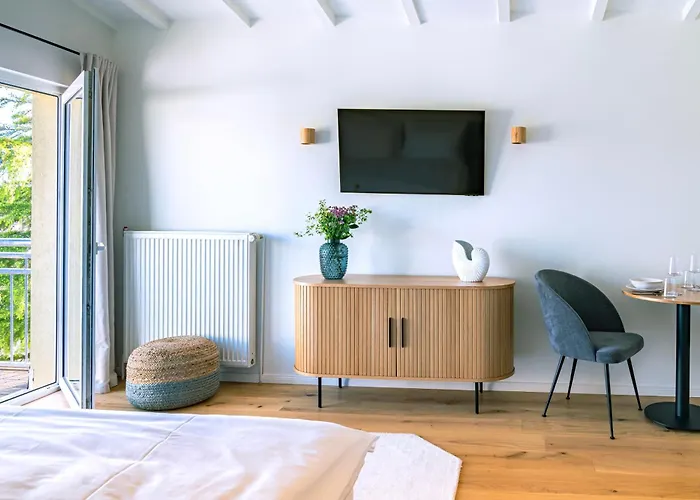 Apartment Kapitaenshaus Friedrich Franz - Premium 200 Meter Vom Und Alten Strom Rostock