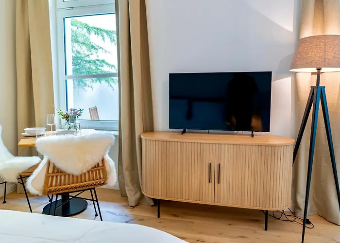 Apartment Kapitaenshaus Friedrich Franz - Premium 200 Meter Vom Und Alten Strom *