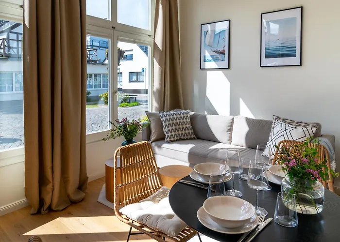 Kapitaenshaus Friedrich Franz - Premium 200 Meter Vom Und Alten Strom Apartment Rostock
